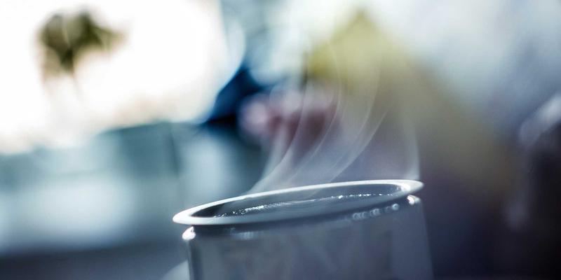 上海夜间花市探秘:演出散场后的治愈驿站,用鲜花点亮都市夜归人的灵魂